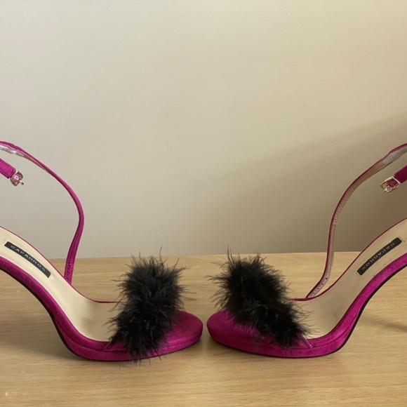 Caparros Fuschia feather pump - Picture 3 of 5